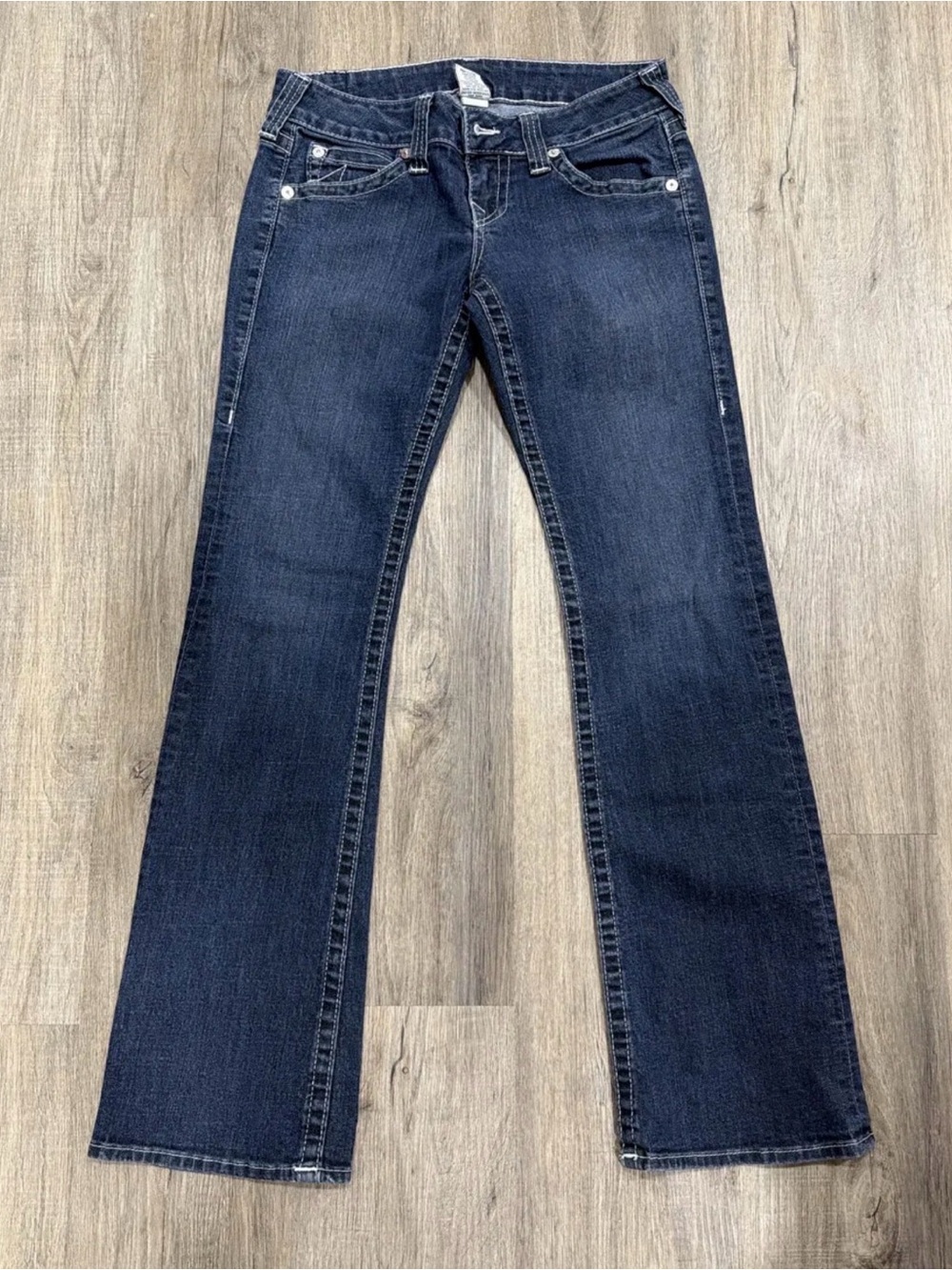 EUC!! True Religion Bootcut Jeans - Size 29